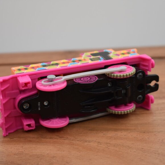 Nia 18 Hyper Glow in the Dark Neon Engine Motorized Engine Train Trackmaster - Picture 7 of 7